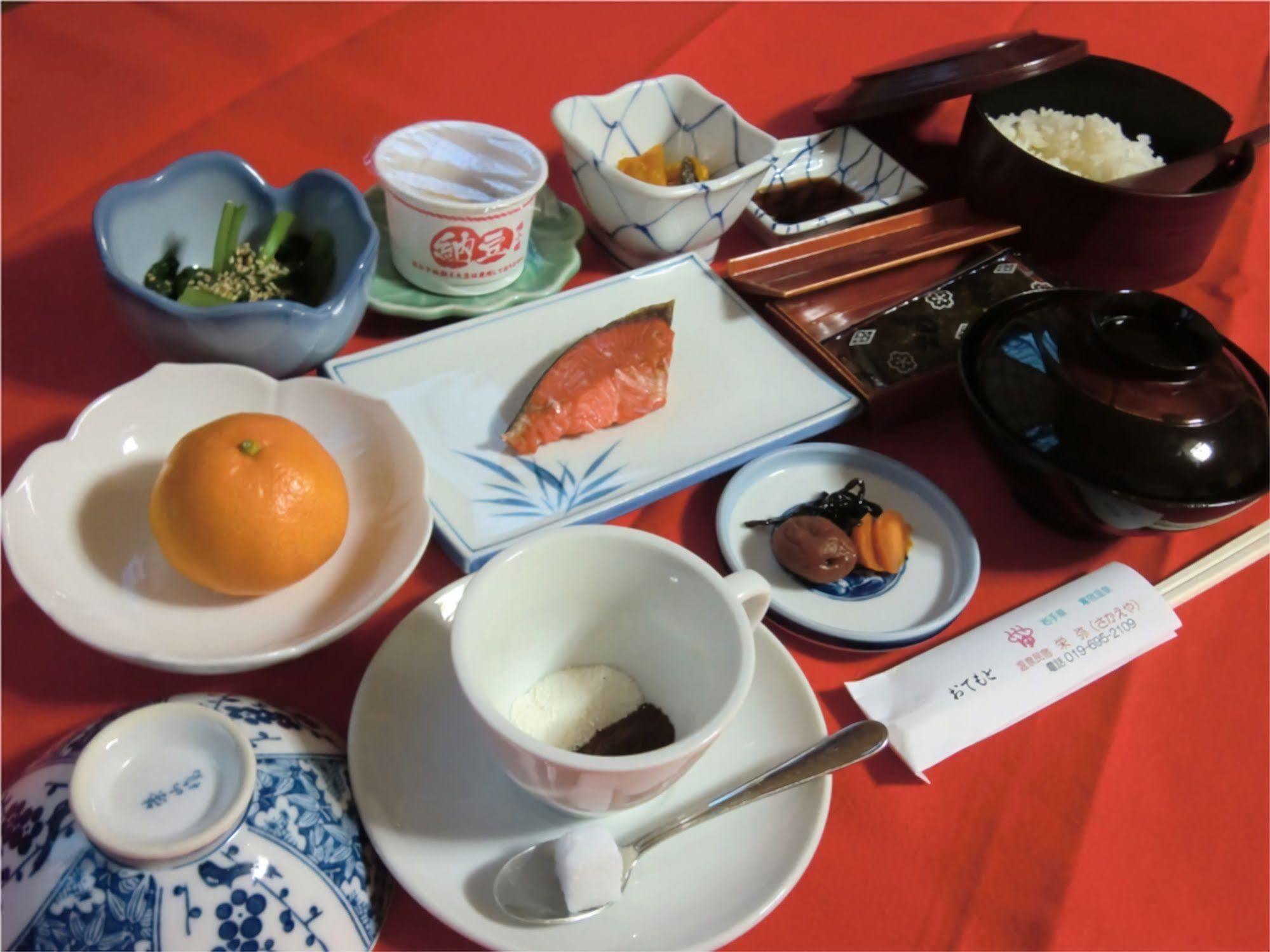 Onsen Minshuku Sakaeya Otel Shizukuishi Dış mekan fotoğraf